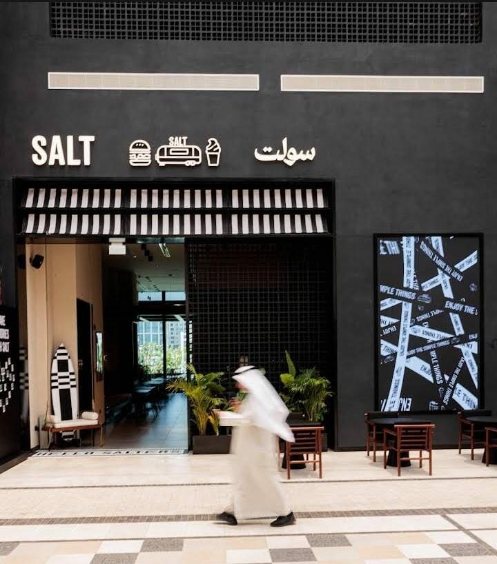 SALT Restaurant - Avenue Face 2